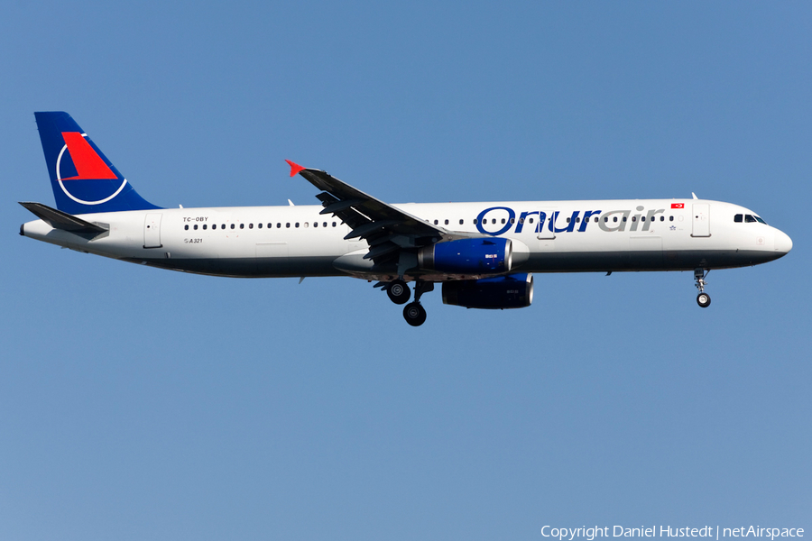 Onur Air Airbus A321-231 (TC-OBY) | Photo 496653