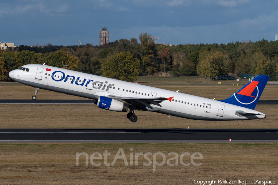 Onur Air Airbus A321-231 (TC-OBY) | Photo 272655