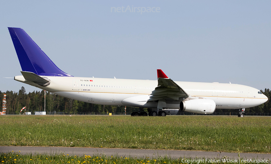 Onur Air Airbus A330-243 (TC-OCN) | Photo 246529