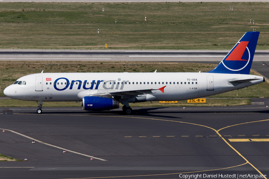 Onur Air Airbus A320-233 (TC-ODA) | Photo 425682