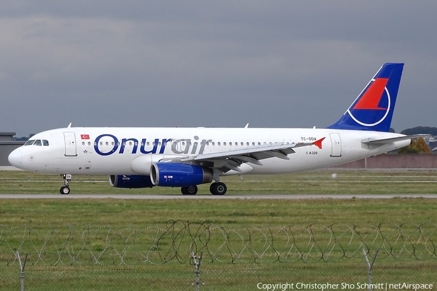Onur Air Airbus A320-233 (TC-ODA) | Photo 133298