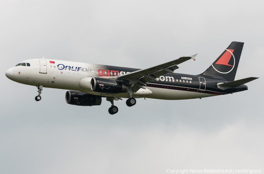 Onur Air Airbus A320-233 (TC-ODC) | Photo 339620