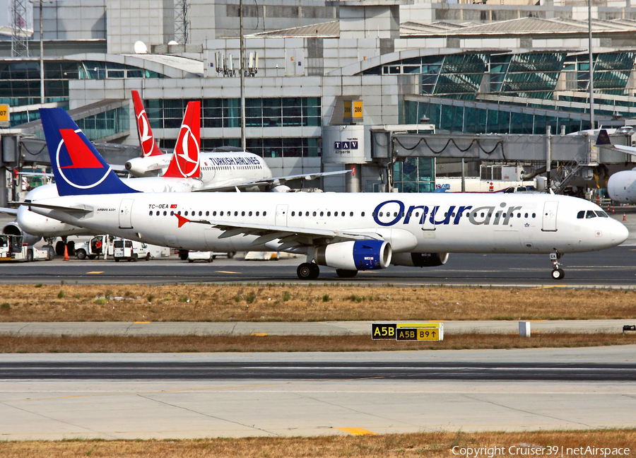 Onur Air Airbus A321-231 (TC-OEA) | Photo 195447