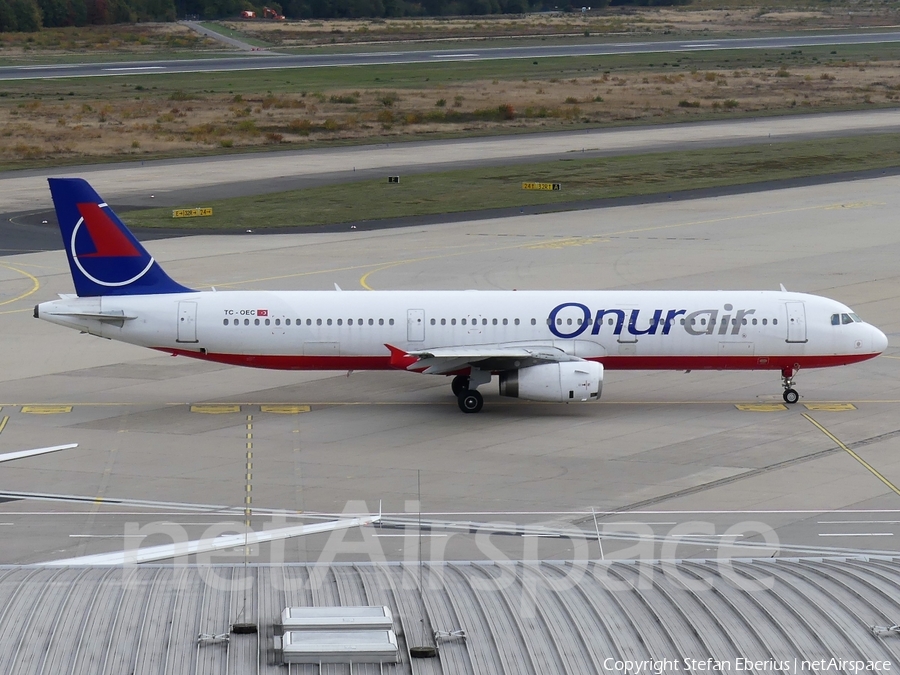 Onur Air Airbus A321-231 (TC-OEC) | Photo 272965