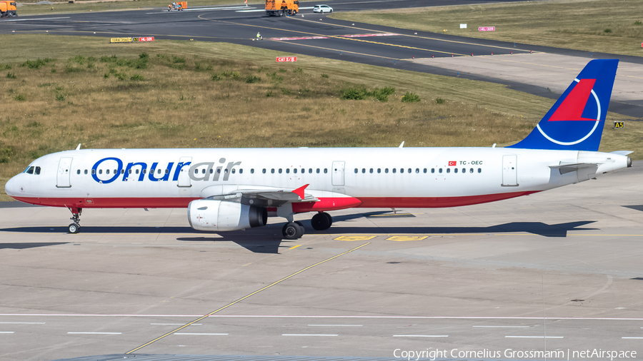 Onur Air Airbus A321-231 (TC-OEC) | Photo 421161