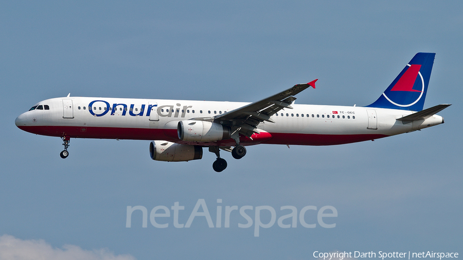 Onur Air Airbus A321-231 (TC-OEC) | Photo 268390