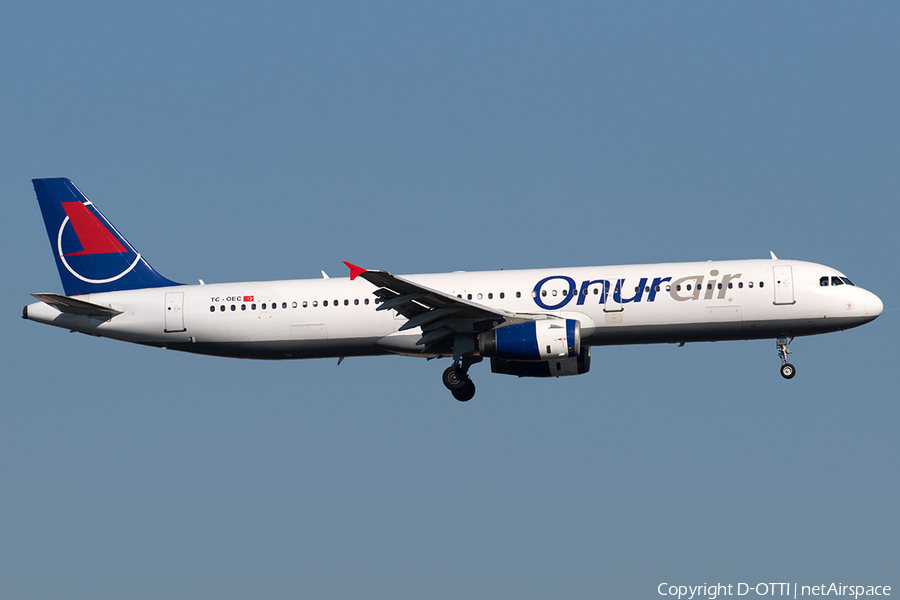 Onur Air Airbus A321-231 (TC-OEC) | Photo 309353