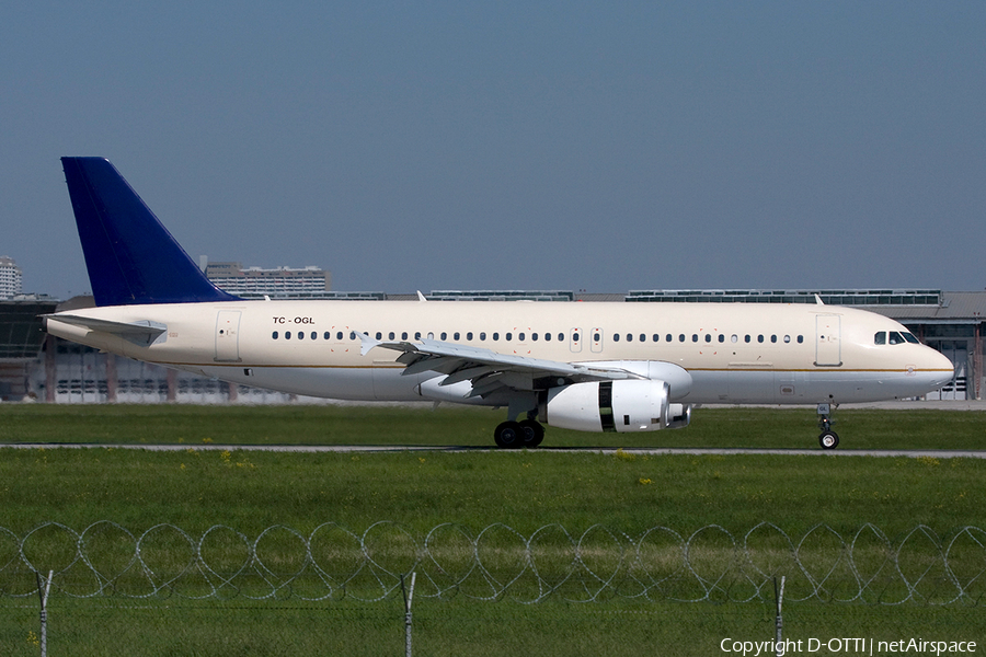 Atlasjet Airbus A320-232 (TC-OGL) | Photo 257643
