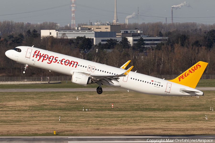 Pegasus Airlines Airbus A321-251NX (TC-RBC) | Photo 494275