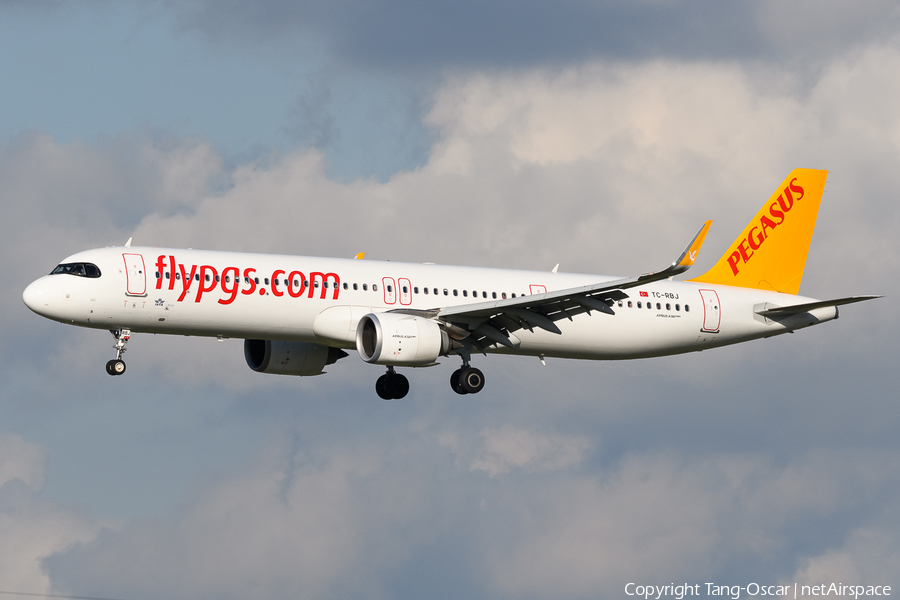 Pegasus Airlines Airbus A321-251NX (TC-RBJ) | Photo 537540