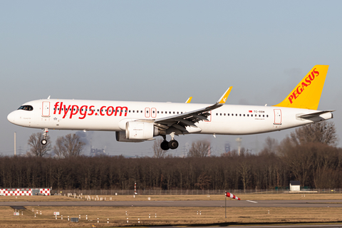 Pegasus Airlines Airbus A321-251NX (TC-RBM) at  Dusseldorf - International, Germany