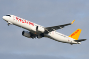 Pegasus Airlines Airbus A321-251NX (TC-RDC) at  Paris - Orly, France