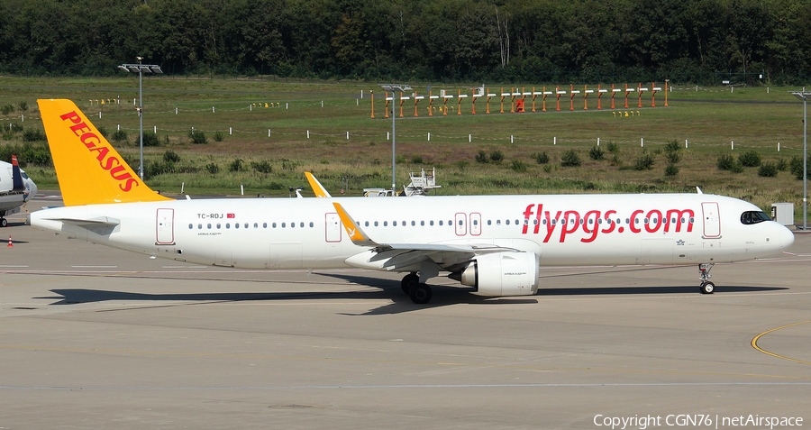 Pegasus Airlines Airbus A321-251NX (TC-RDJ) | Photo 588331