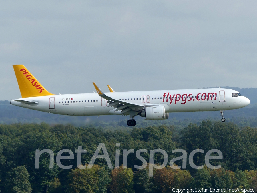 Pegasus Airlines Airbus A321-251NX (TC-RDJ) | Photo 588916