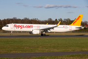 Pegasus Airlines Airbus A321-251NX (TC-RFB) at  Hamburg - Fuhlsbuettel (Helmut Schmidt), Germany