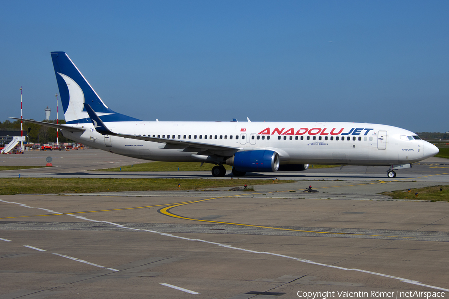 AnadoluJet Boeing 737-86N (TC-SBP) | Photo 507292