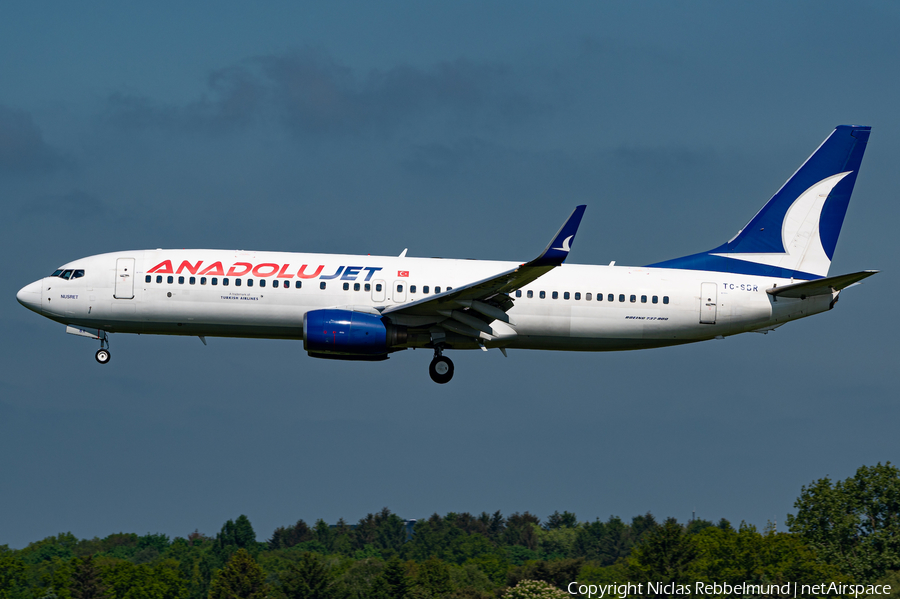 AnadoluJet Boeing 737-86N (TC-SBR) | Photo 450063