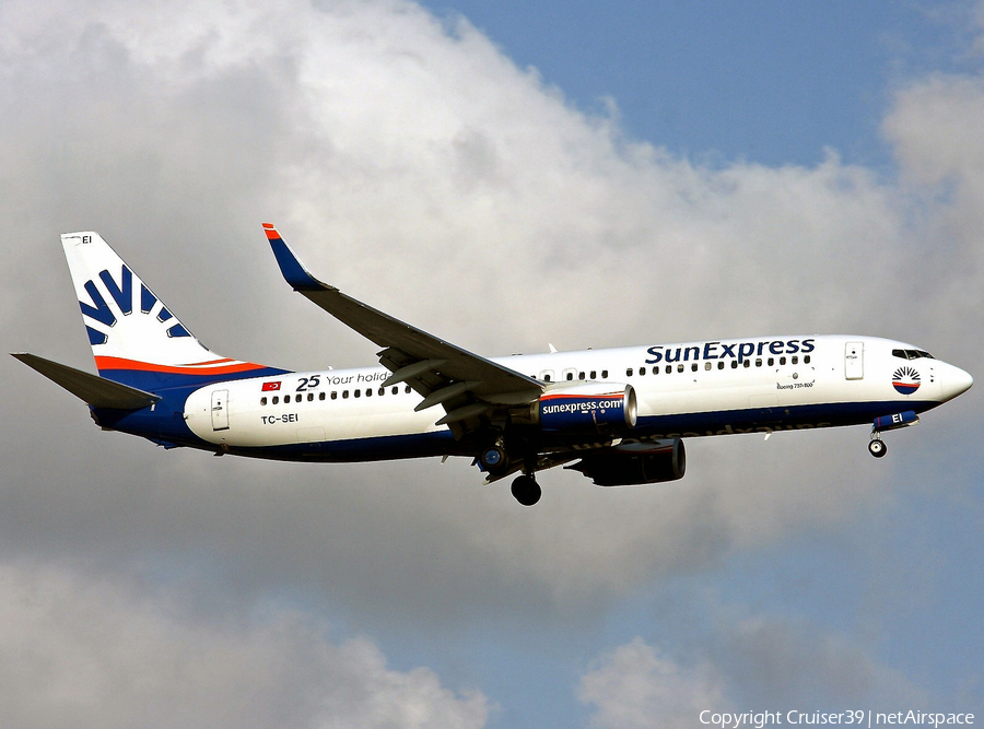 SunExpress Boeing 737-8HC (TC-SEI) | Photo 136121
