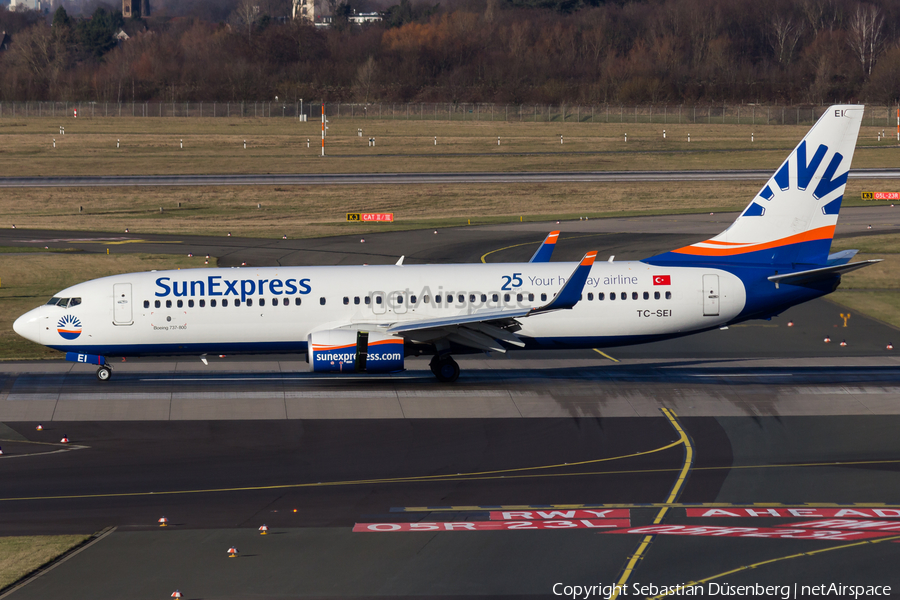 SunExpress Boeing 737-8HC (TC-SEI) | Photo 137200