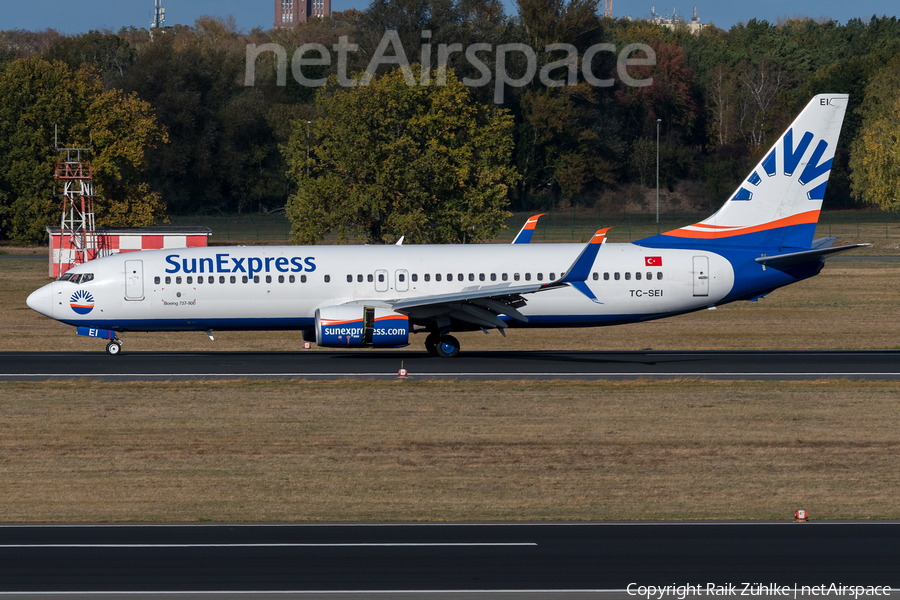 SunExpress Boeing 737-8HC (TC-SEI) | Photo 272657