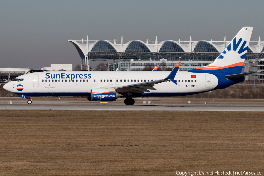 SunExpress Boeing 737-8HC (TC-SEJ) | Photo 420436