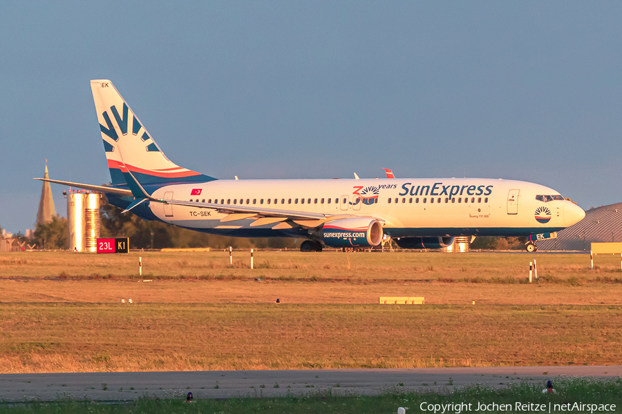 SunExpress Boeing 737-8HC (TC-SEK) | Photo 393452