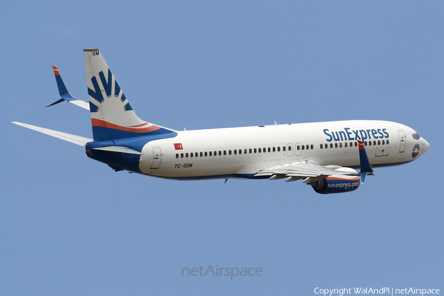 SunExpress Boeing 737-8HC (TC-SEM) | Photo 522647