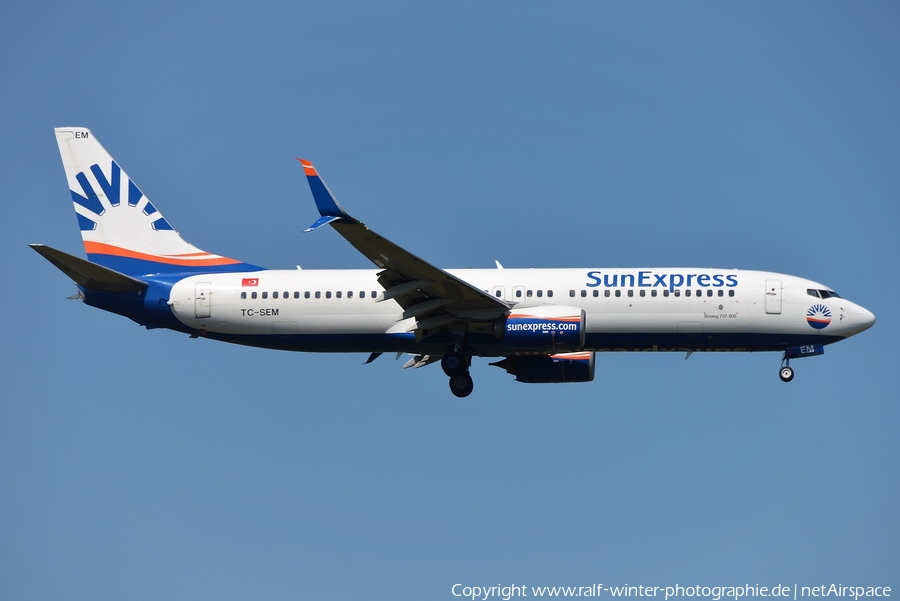 SunExpress Boeing 737-8HC (TC-SEM) | Photo 379961