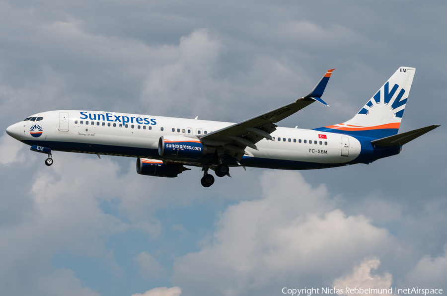 SunExpress Boeing 737-8HC (TC-SEM) | Photo 331404