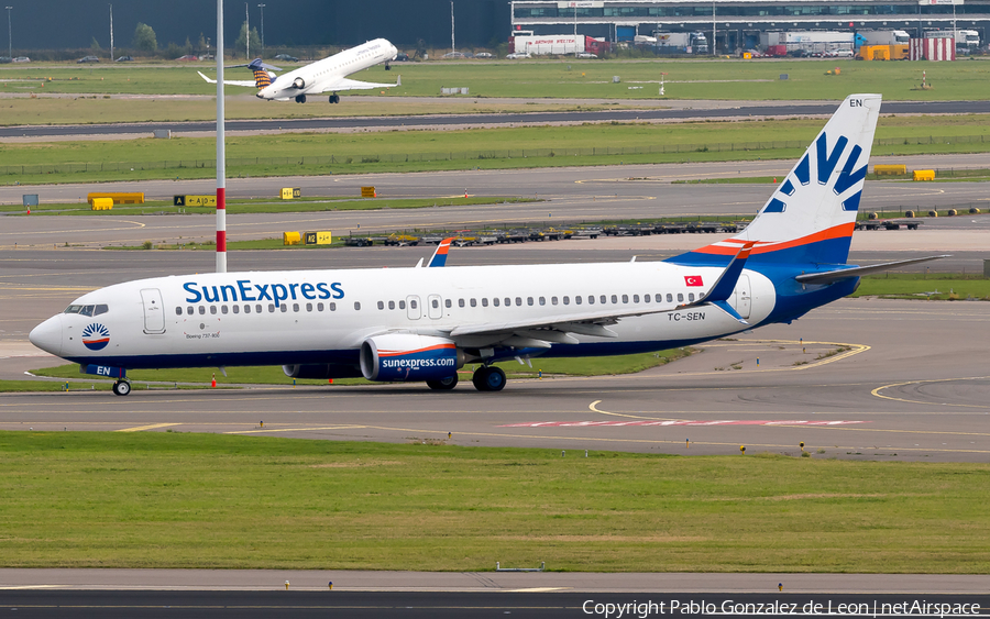 SunExpress Boeing 737-8HC (TC-SEN) | Photo 350565