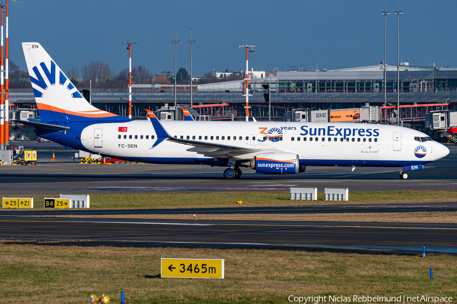 SunExpress Boeing 737-8HC (TC-SEN) | Photo 489130