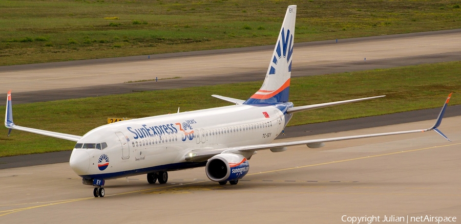 SunExpress Boeing 737-8HC (TC-SEY) | Photo 447343