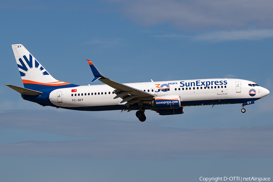 SunExpress Boeing 737-8HC (TC-SEY) | Photo 392097