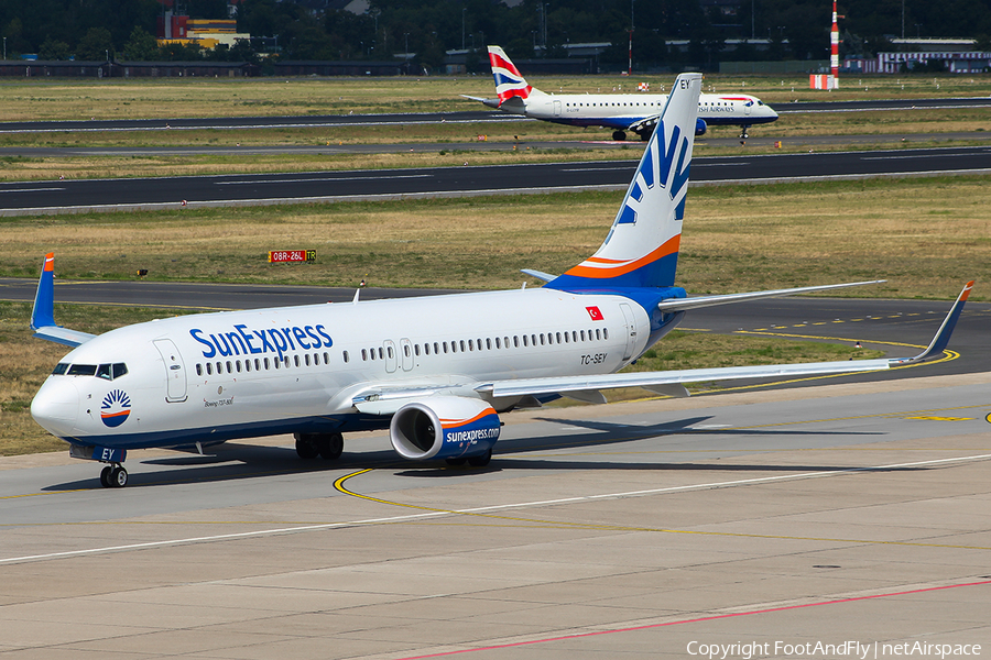 SunExpress Boeing 737-8HC (TC-SEY) | Photo 148097