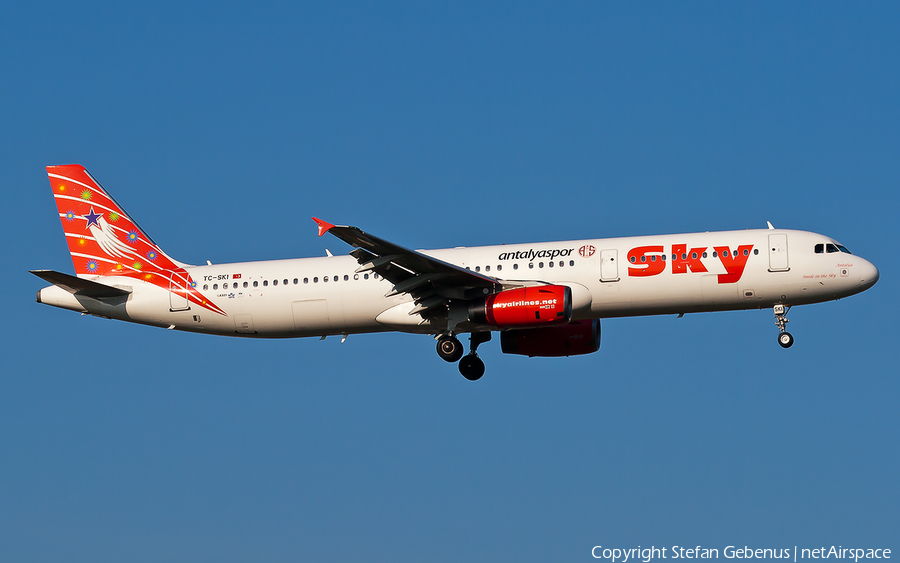 Sky Airlines Airbus A321-231 (TC-SKI) | Photo 2165