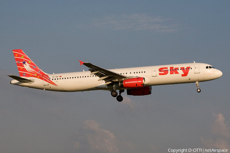 Sky Airlines Airbus A321-231 (TC-SKI) | Photo 267001