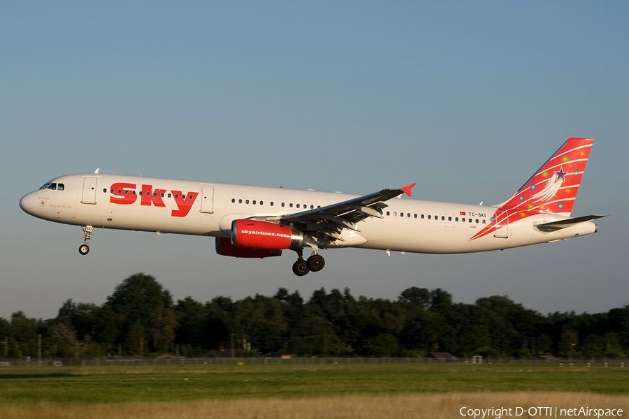 Sky Airlines Airbus A321-231 (TC-SKI) | Photo 267600