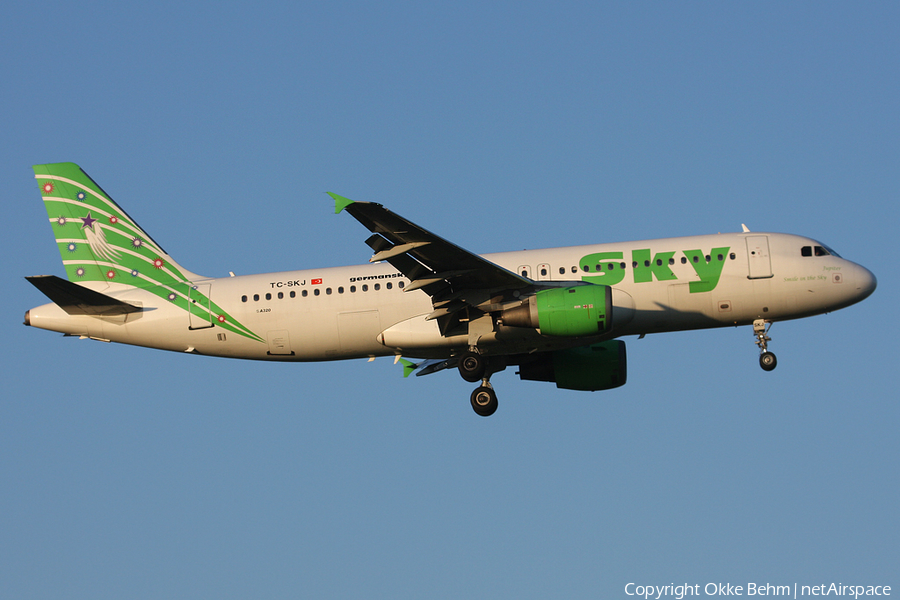 Sky Airlines Airbus A320-211 (TC-SKJ) | Photo 36448
