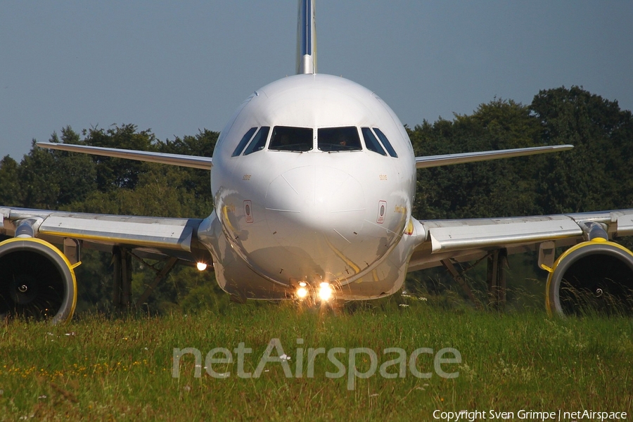 Sky Airlines Airbus A320-211 (TC-SKK) | Photo 11205