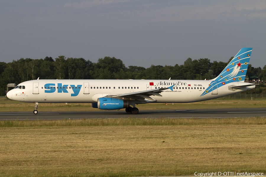 Sky Airlines Airbus A321-231 (TC-SKL) | Photo 300043
