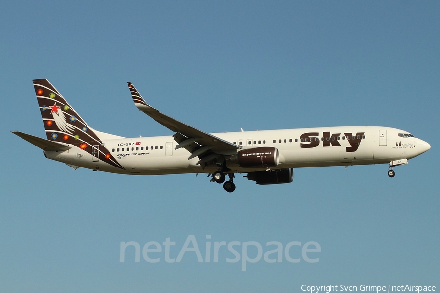 Sky Airlines Boeing 737-94X(ER) (TC-SKP) | Photo 11233