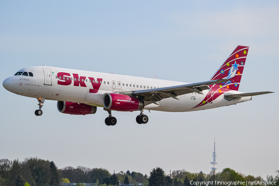 Sky Airlines Airbus A320-232 (TC-SKT) | Photo 447544