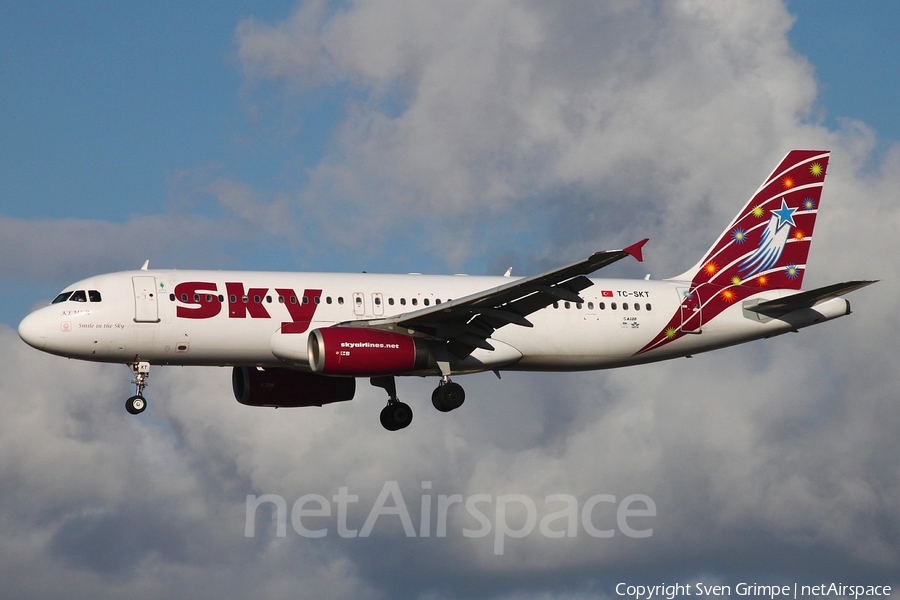 Sky Airlines Airbus A320-232 (TC-SKT) | Photo 11236