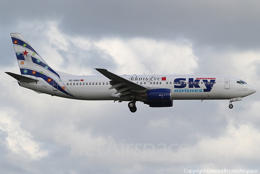 Sky Airlines Boeing 737-883 (TC-SKU) | Photo 411304