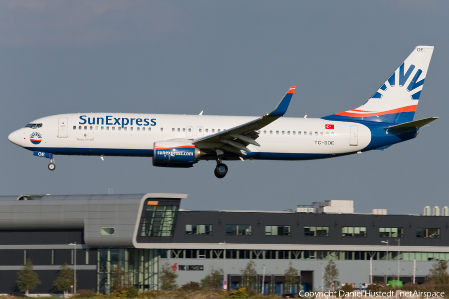 SunExpress Boeing 737-8HC (TC-SOE) | Photo 453299