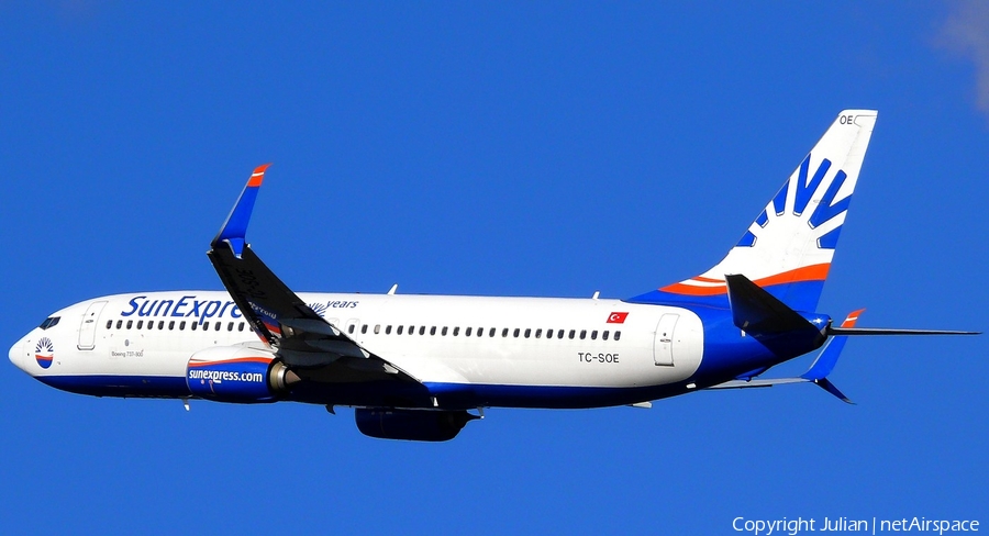 SunExpress Boeing 737-8HC (TC-SOE) | Photo 437217