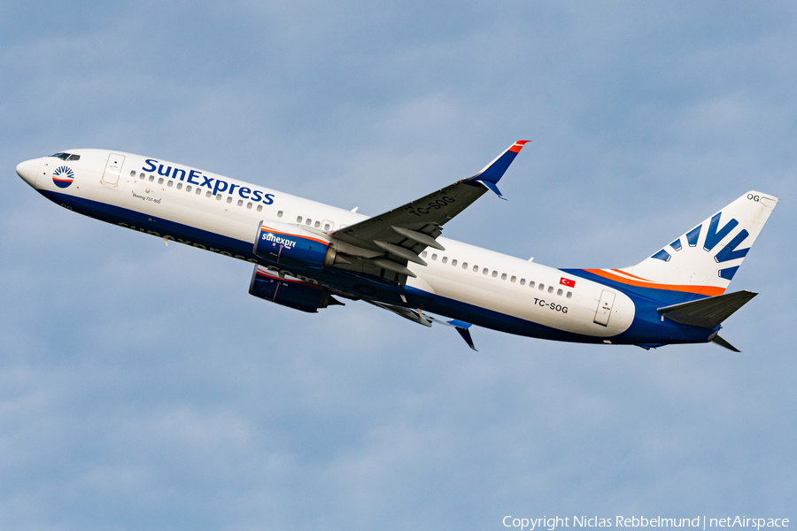 SunExpress Boeing 737-8HC (TC-SOG) | Photo 352100
