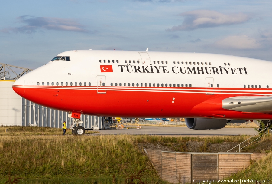 Turkish Government Boeing 747-8ZV(BBJ) (TC-TRK) | Photo 400092