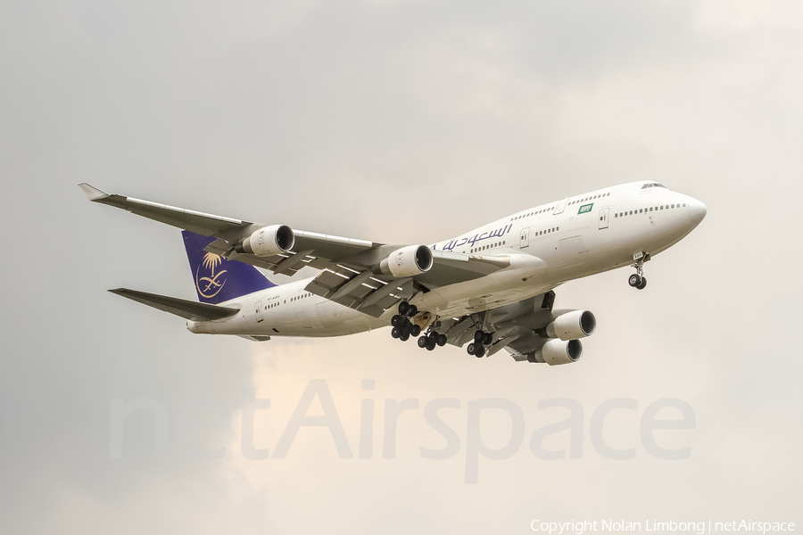 Saudi Arabian Airlines (Air Atlanta Icelandic) Boeing 747-4H6 (TF-AAH) | Photo 424156