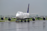 Saudi Arabian Airlines (Air Atlanta Icelandic) Boeing 747-428 (TF-AAK) at  Surabaya - Juanda International, Indonesia